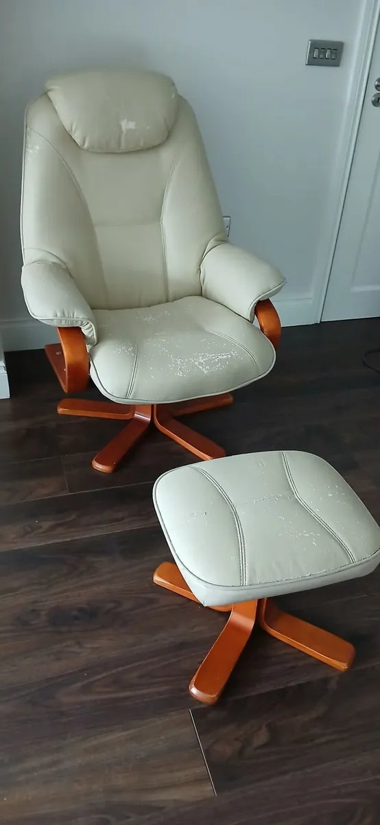 Recliner chair - Image 1