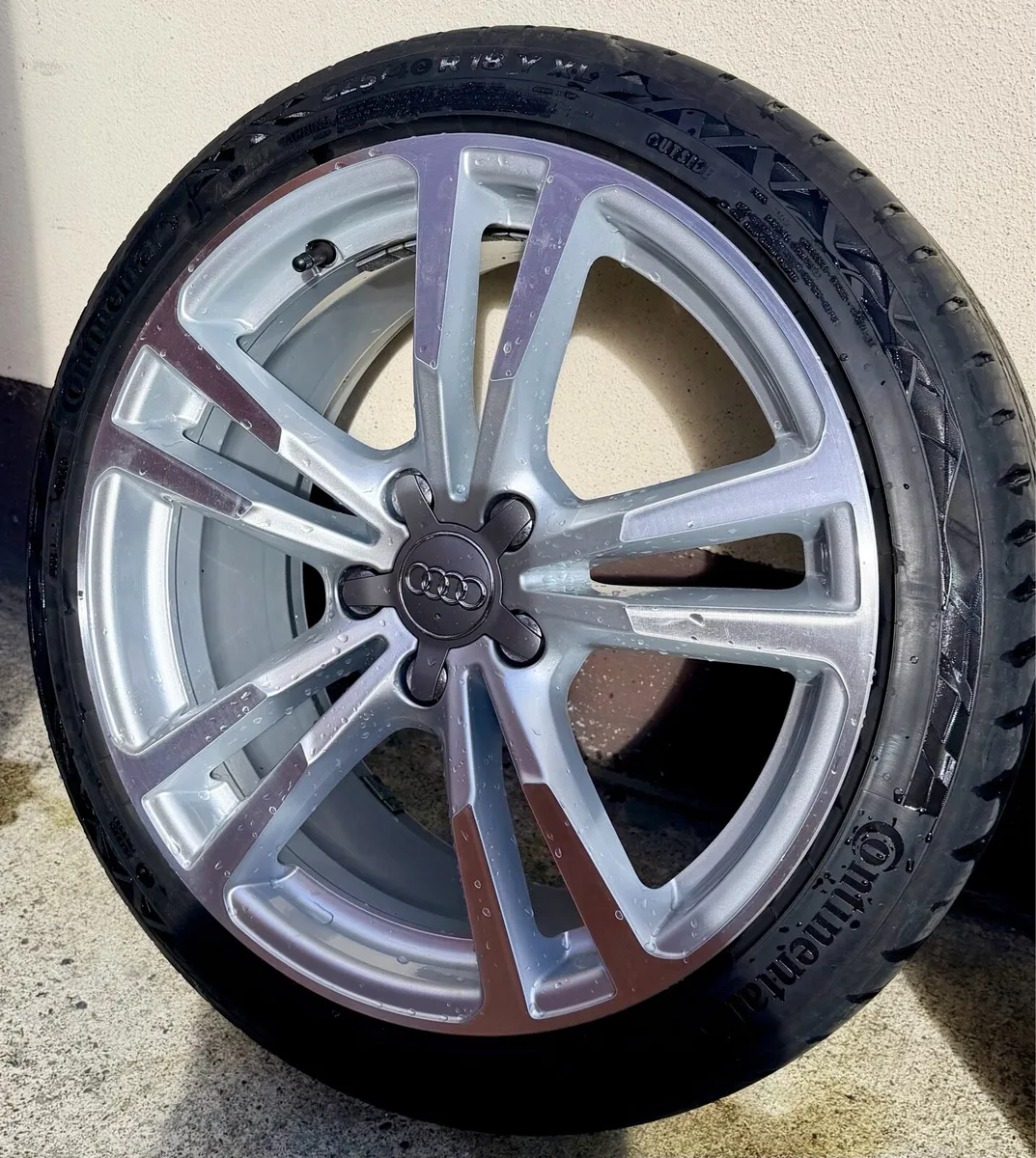 Genuine Audi A3 8V S-Line 18” Alloy Wheels - Image 1