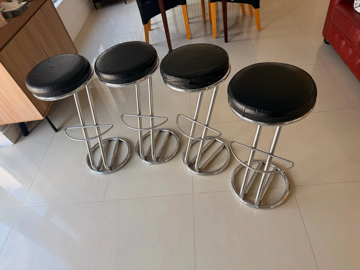 Kitchen bar stools