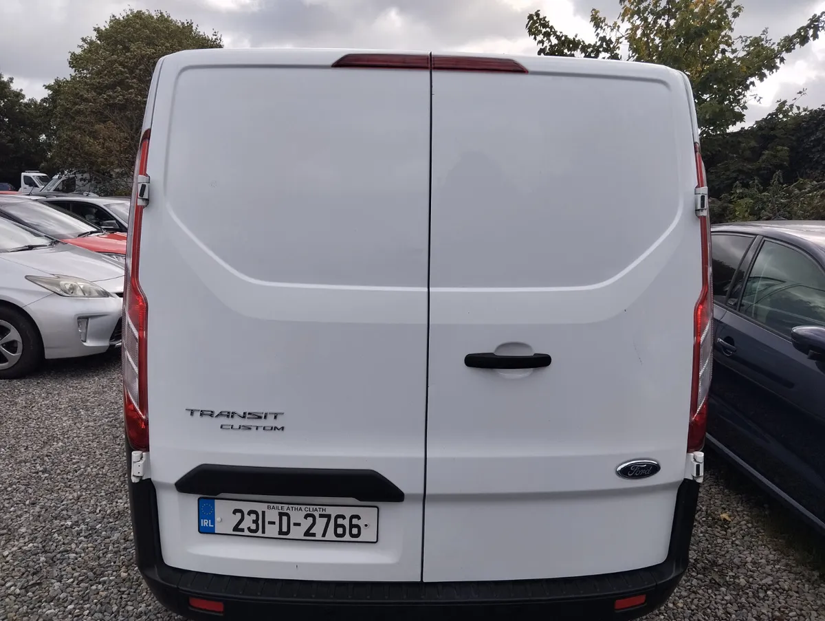Ford Transit Custom 2023 - Image 2