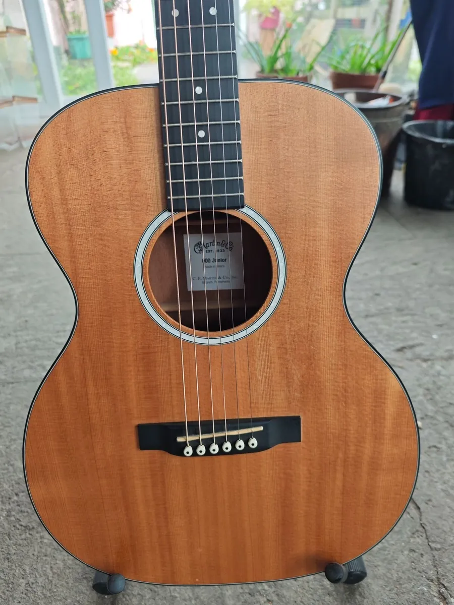 Martin 000 Junior acoustic guitar - Image 3