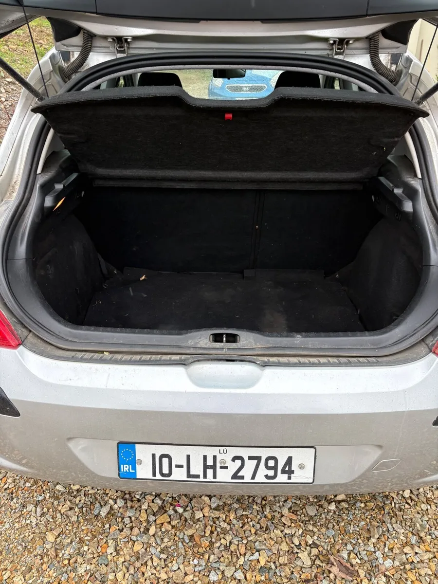 Peugeot 308 - Image 3