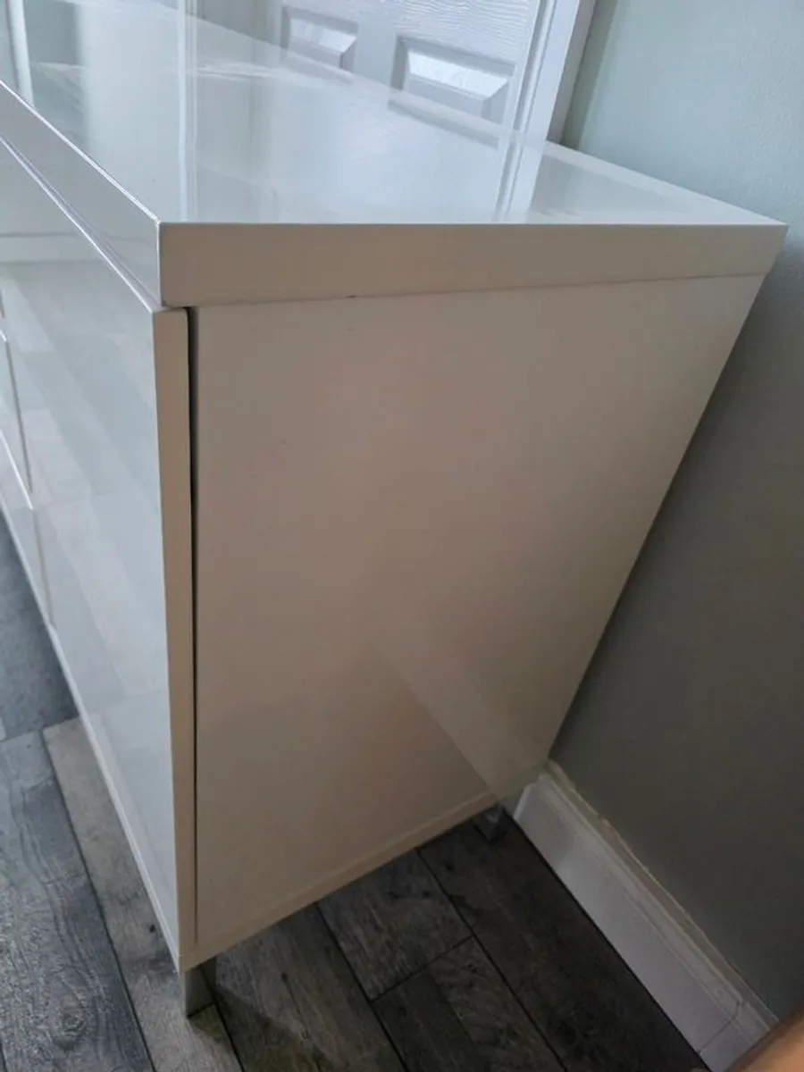 Sideboard - Image 2