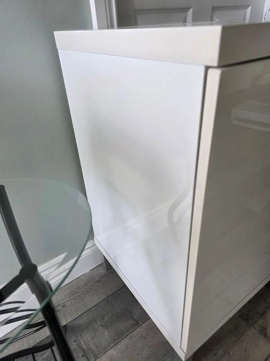 Sideboard - Image 3