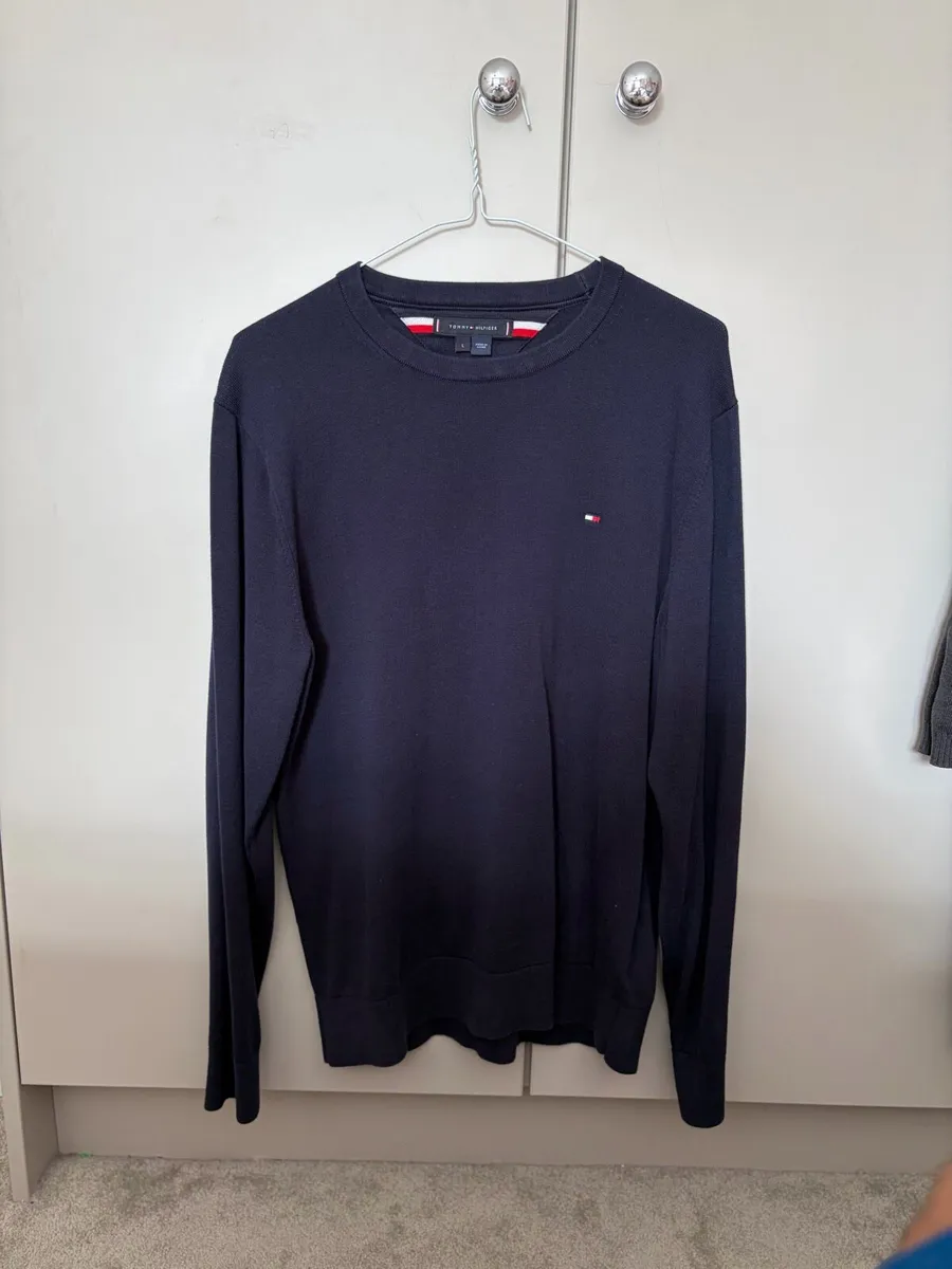 Tommy Hilfiger jumper - Image 1