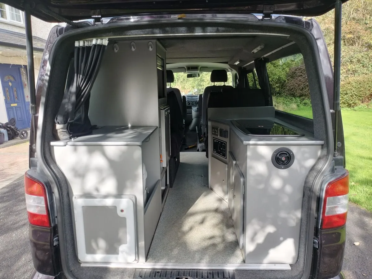 Camper van - Image 2