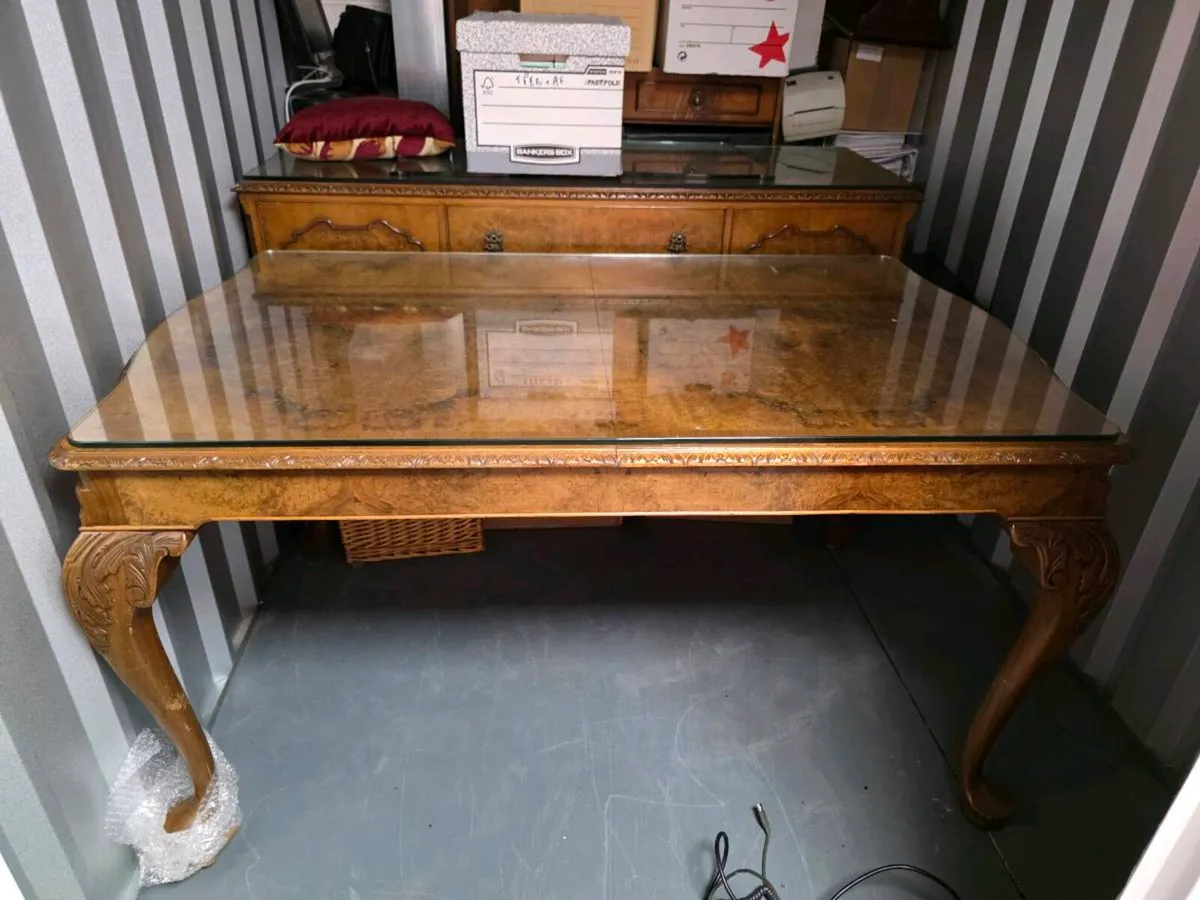 Antique Table 6 chairs + sideboard - Image 1