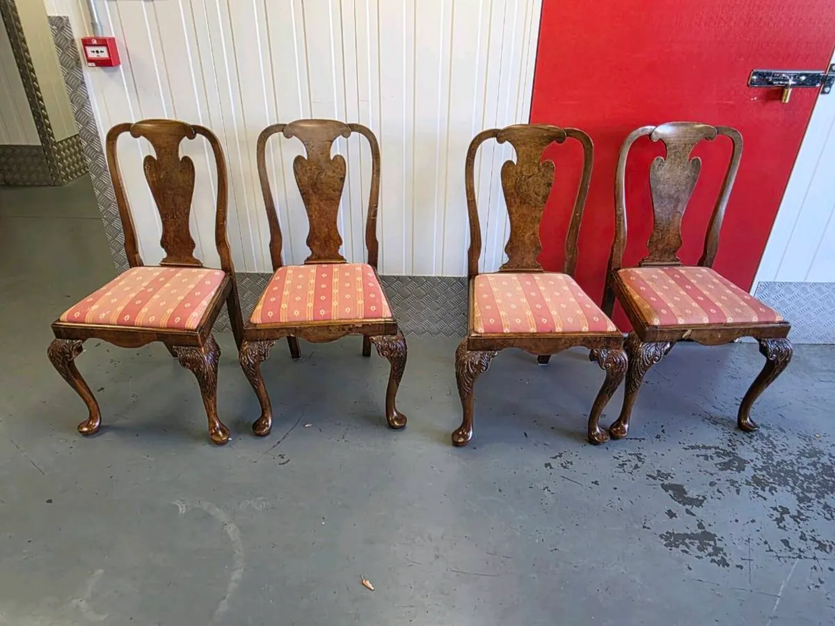 Antique Table 6 chairs + sideboard - Image 2