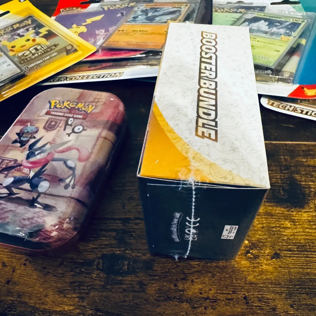 Pokémon 30th Anniversary Bundle - Image 2