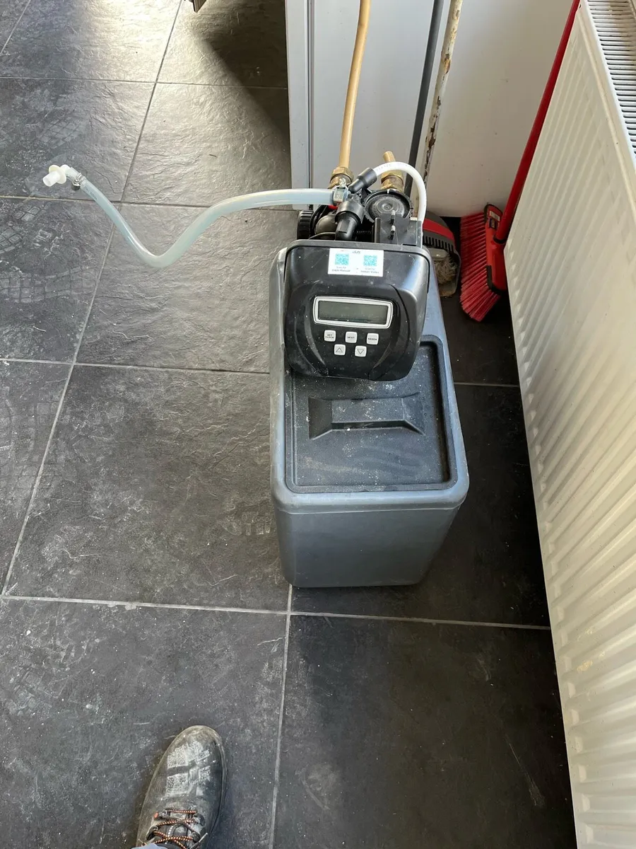 Water softener    “on Hold…” - Image 1