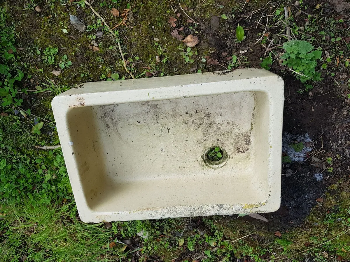 Belfast Sink - Image 1