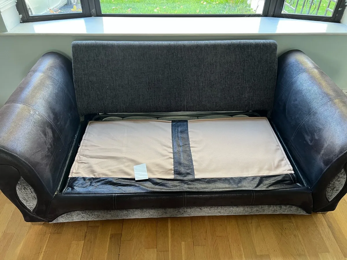 Two person couch and sofa bed - Image 2