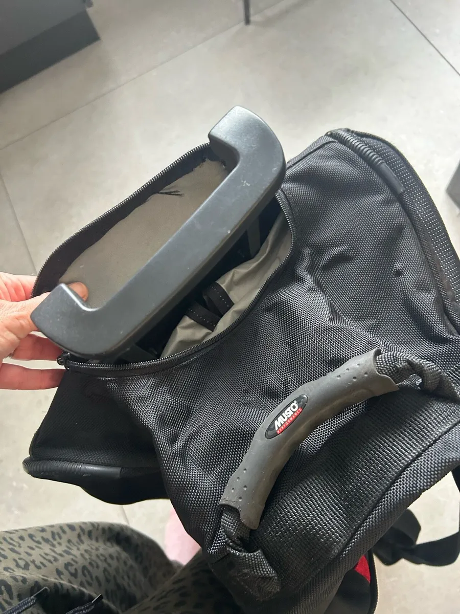 Musto Performance Travel Bag - Image 3