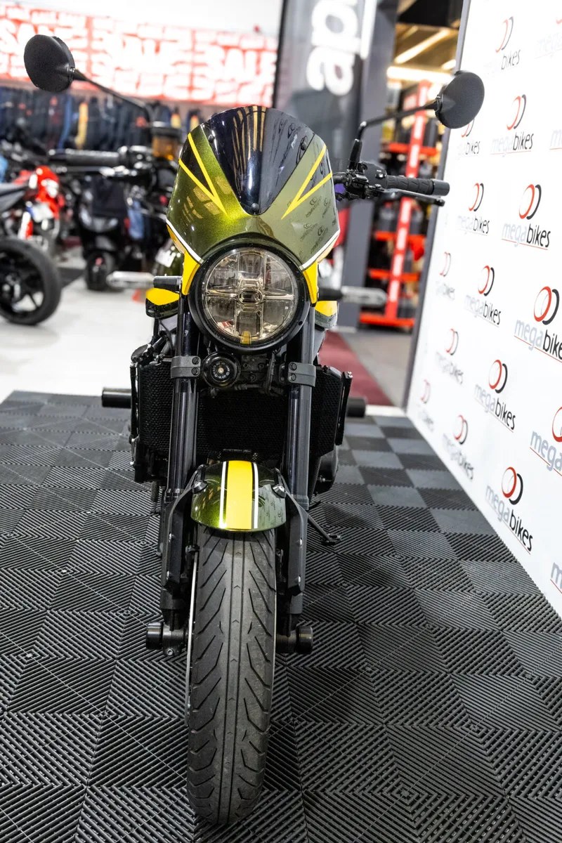 Kawasaki Z900RS 2020 - Image 4