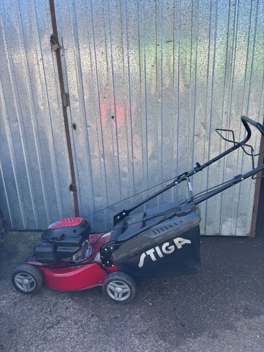 MOUNTFIELD  SELF-DRIVE LAWNMOWER - FOR SALE - Image 2