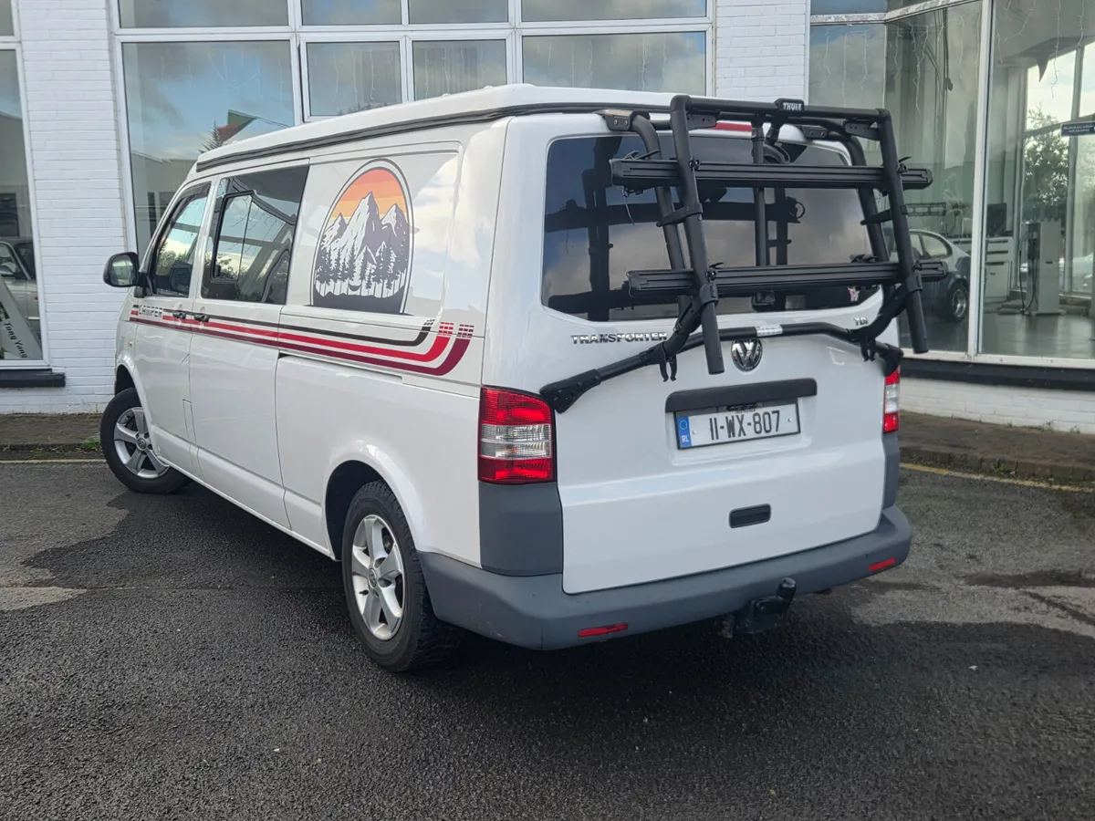 Volkswagen Transporter 2011 - Image 2