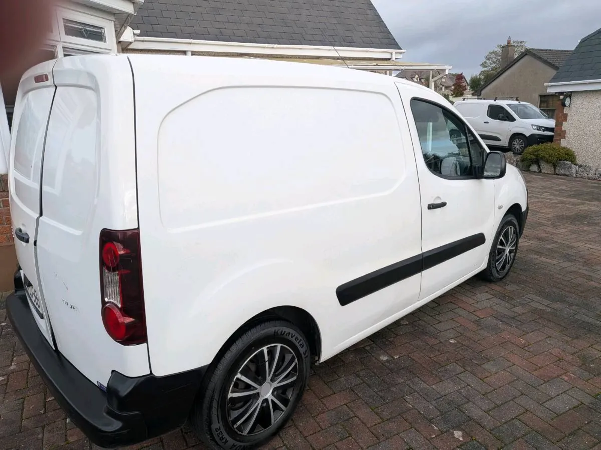 Berlingo Van - Image 2