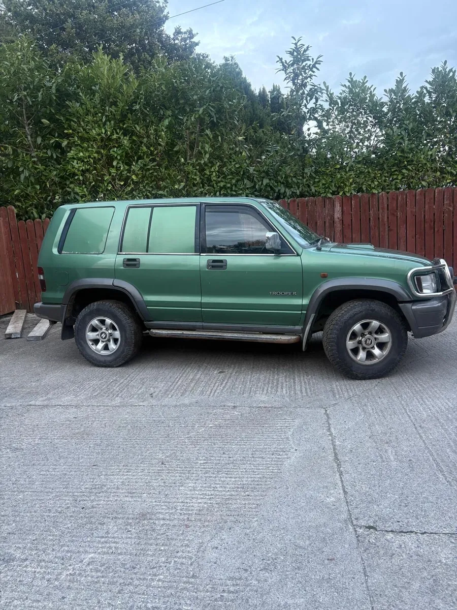 Isuzu Trooper - Image 3