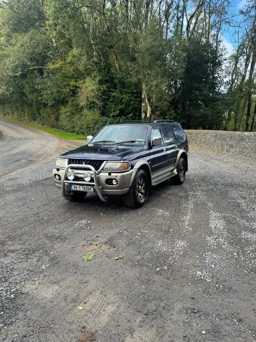 Mitsubishi Pajero sport - Image 1