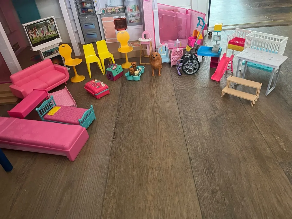 Barbie Dream House - Image 4