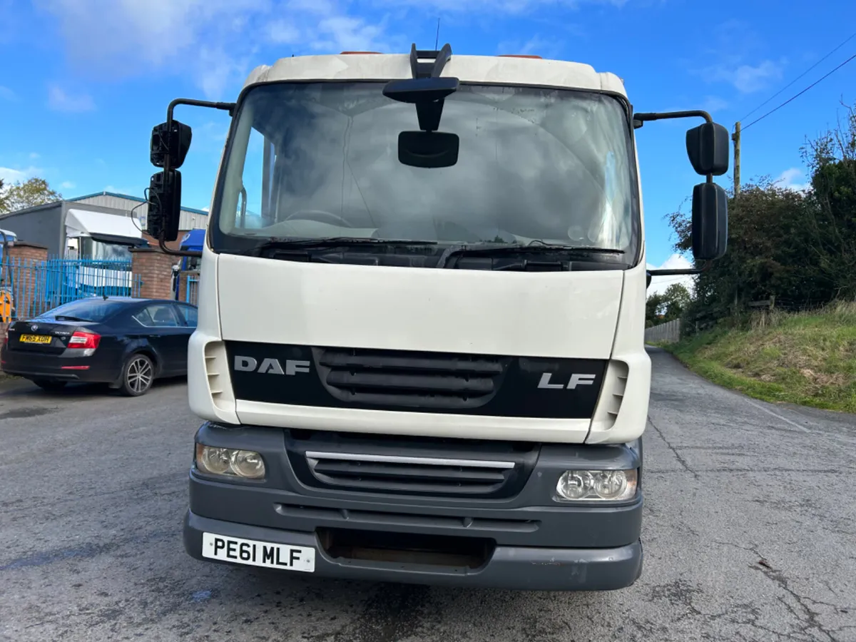 2012 Daf lf 55 220 18 ton wedged beavertail - Image 2