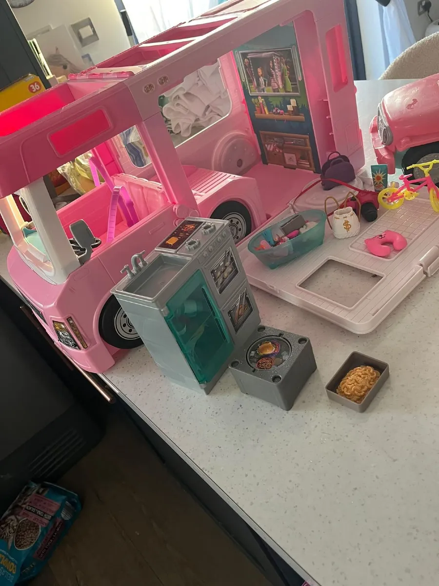 Barbie Dream Camper 3 in 1 - Image 2