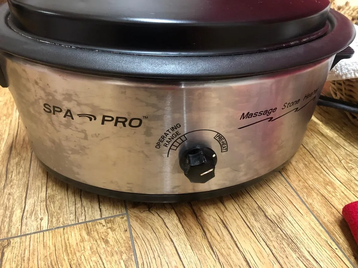 Professional Hot Stone Heater. - Image 1