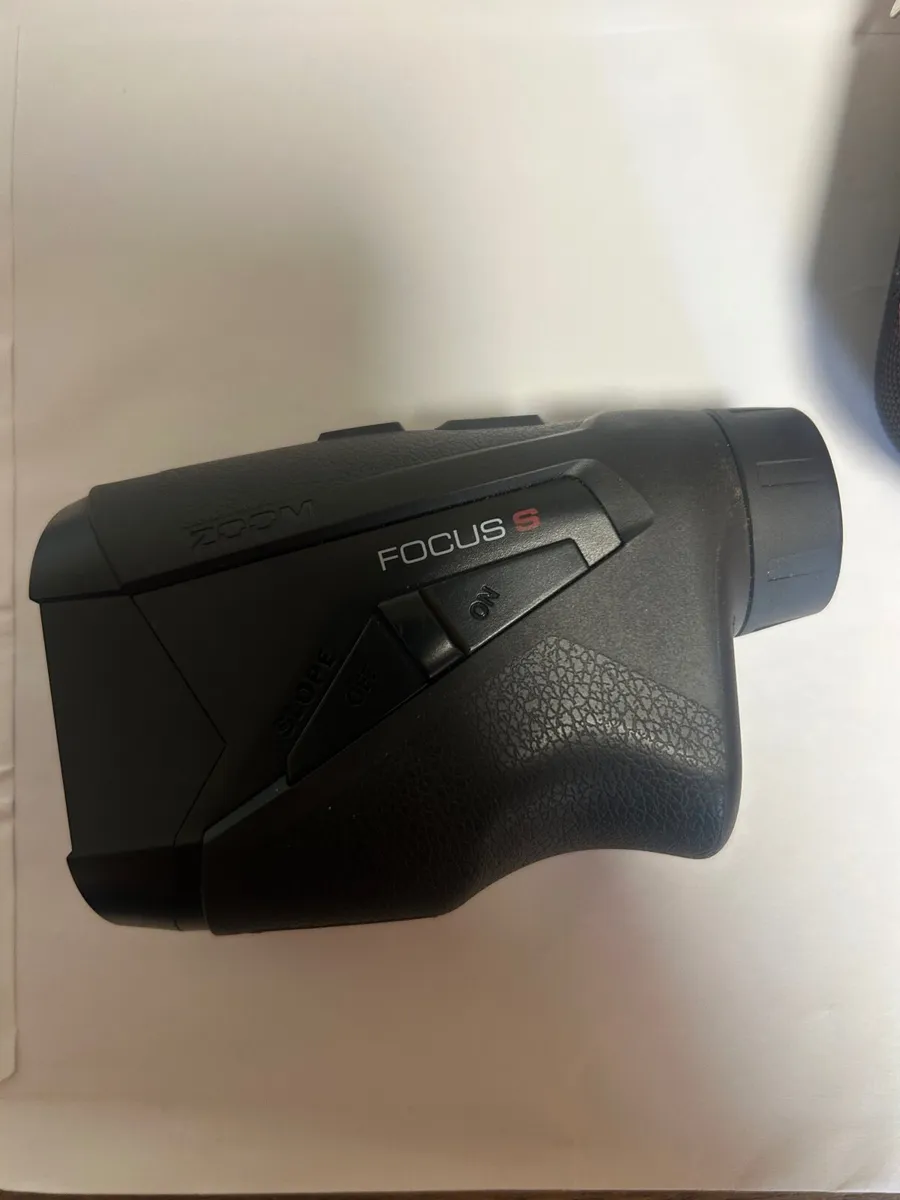 Golf zoom focus s range finder with slope - Image 1
