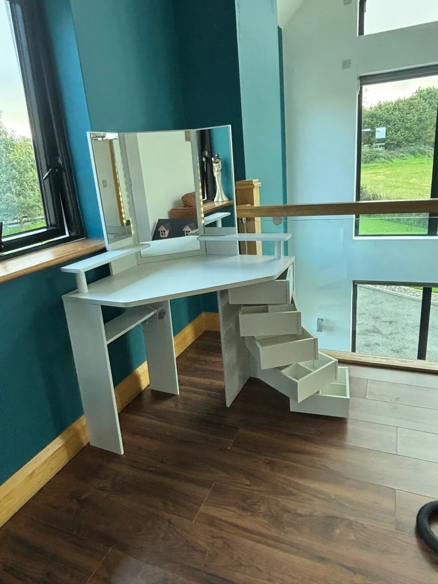 White corner dressing table - led light & 5 drawer - Image 3