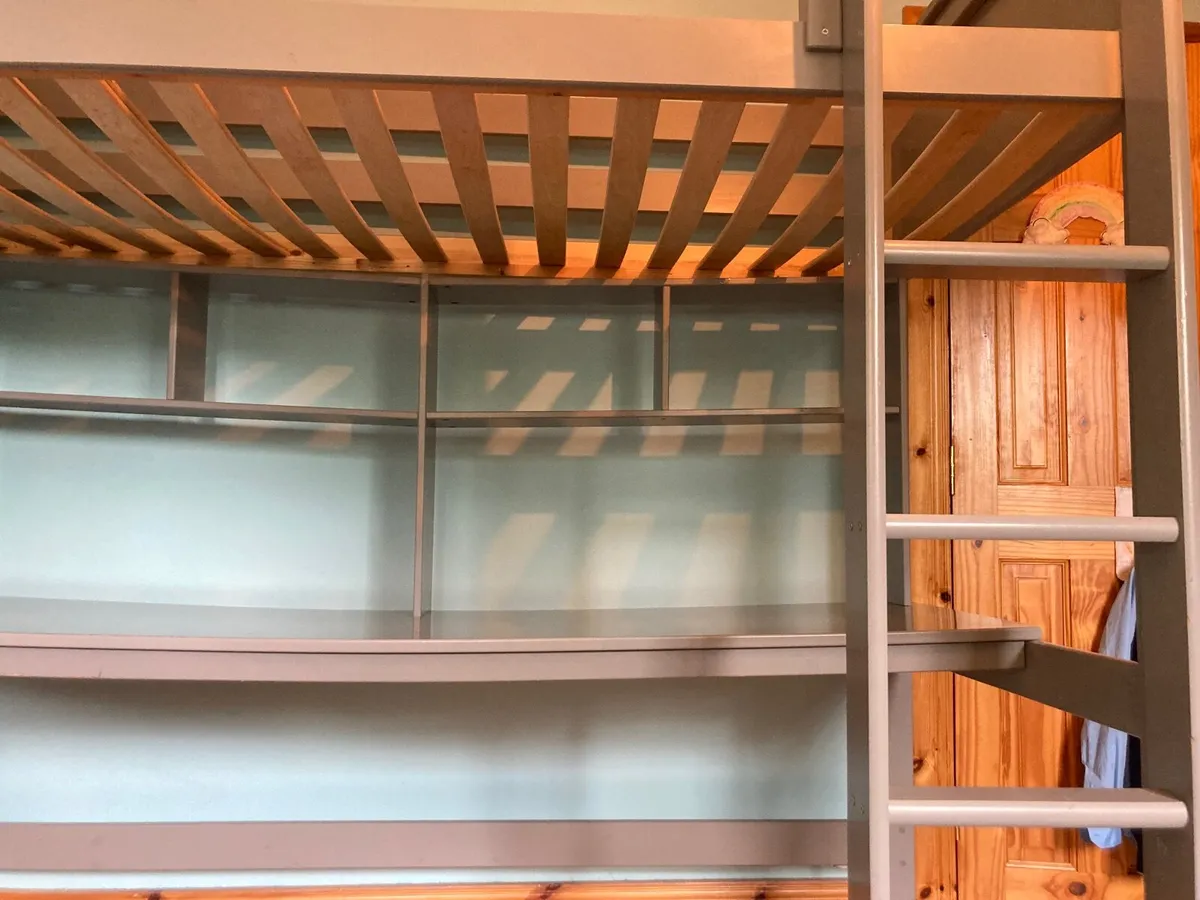 Bed with built in desk - Image 3
