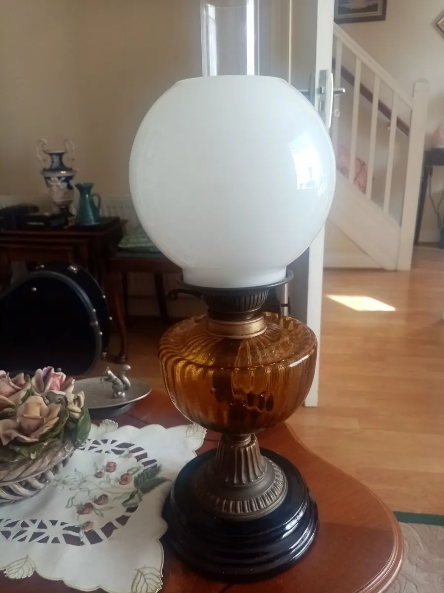 Vintage oil Lamp - Image 1
