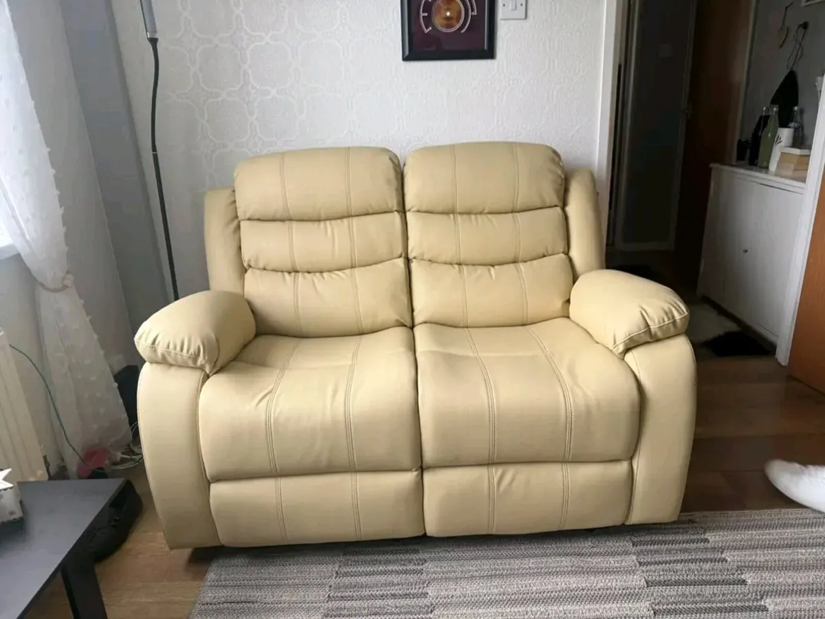3+2 Cream & Brown Leather Recliner Sofa Set - Image 3