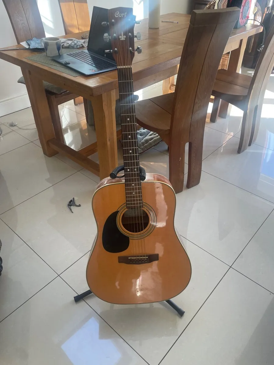 Left Handed Guitar - Image 1