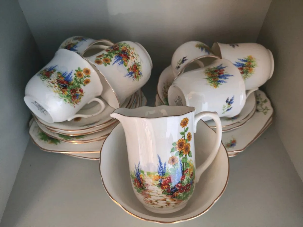 Tea Set - Image 1