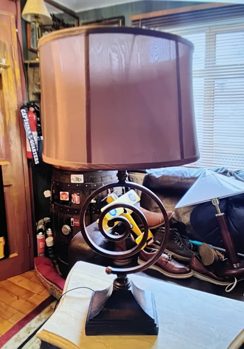 Swirl lamp - Image 1