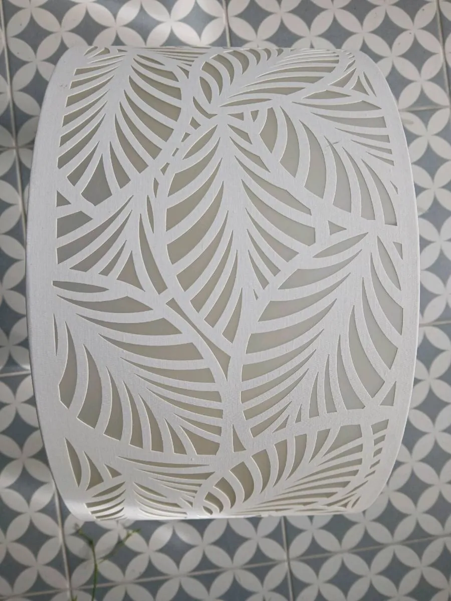 Leaf pattern shade. Ivory colour - Image 2