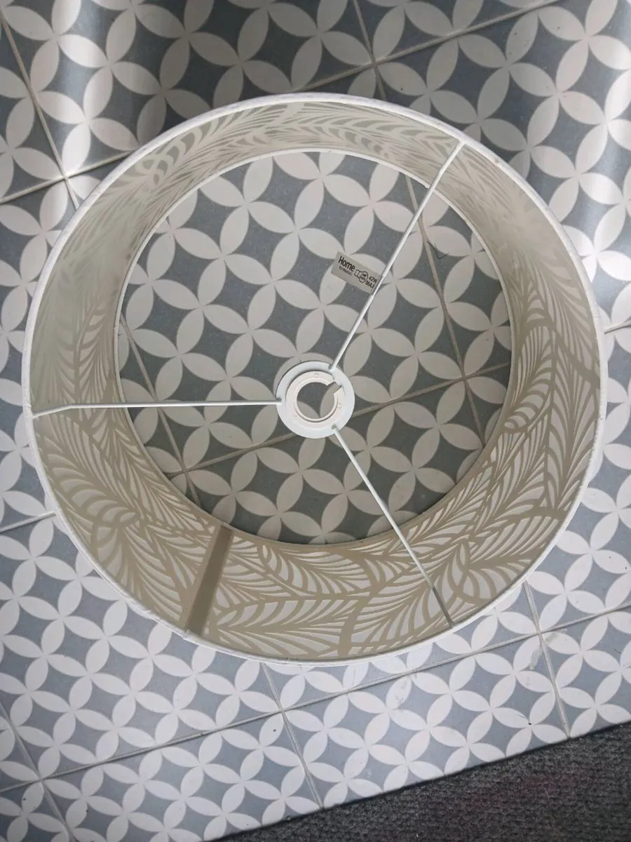 Leaf pattern shade. Ivory colour - Image 4