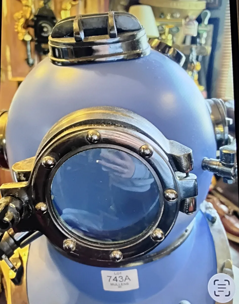 Two diving helemts - Image 4