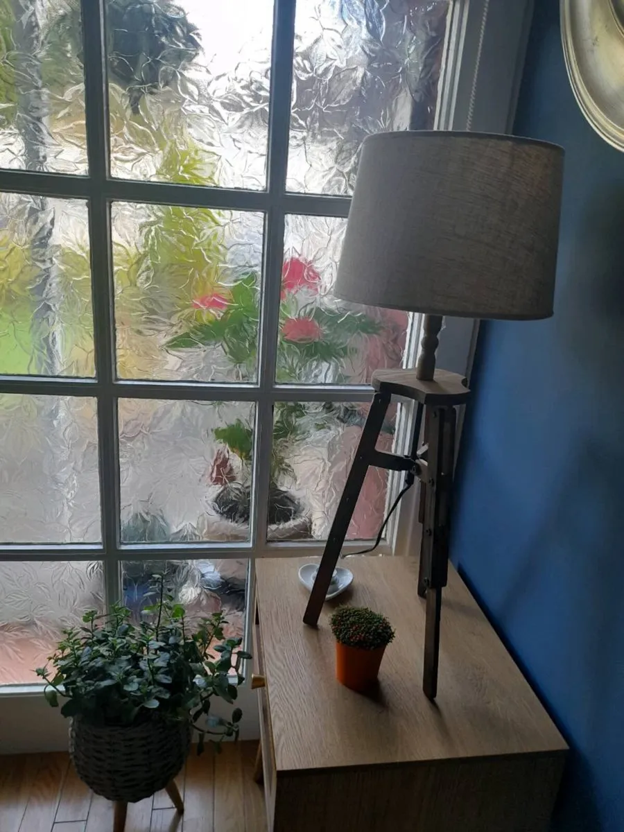 Tripod Table Lamp - Image 2