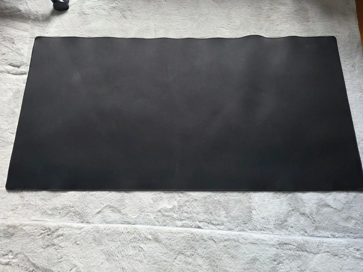 XXL Black Desk Mat / Mouse Pad 120 × 60 cm