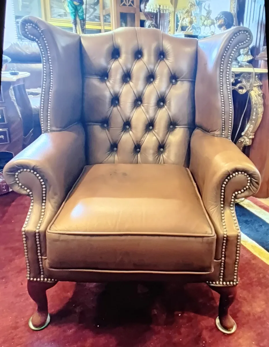 Brown chair - Image 1