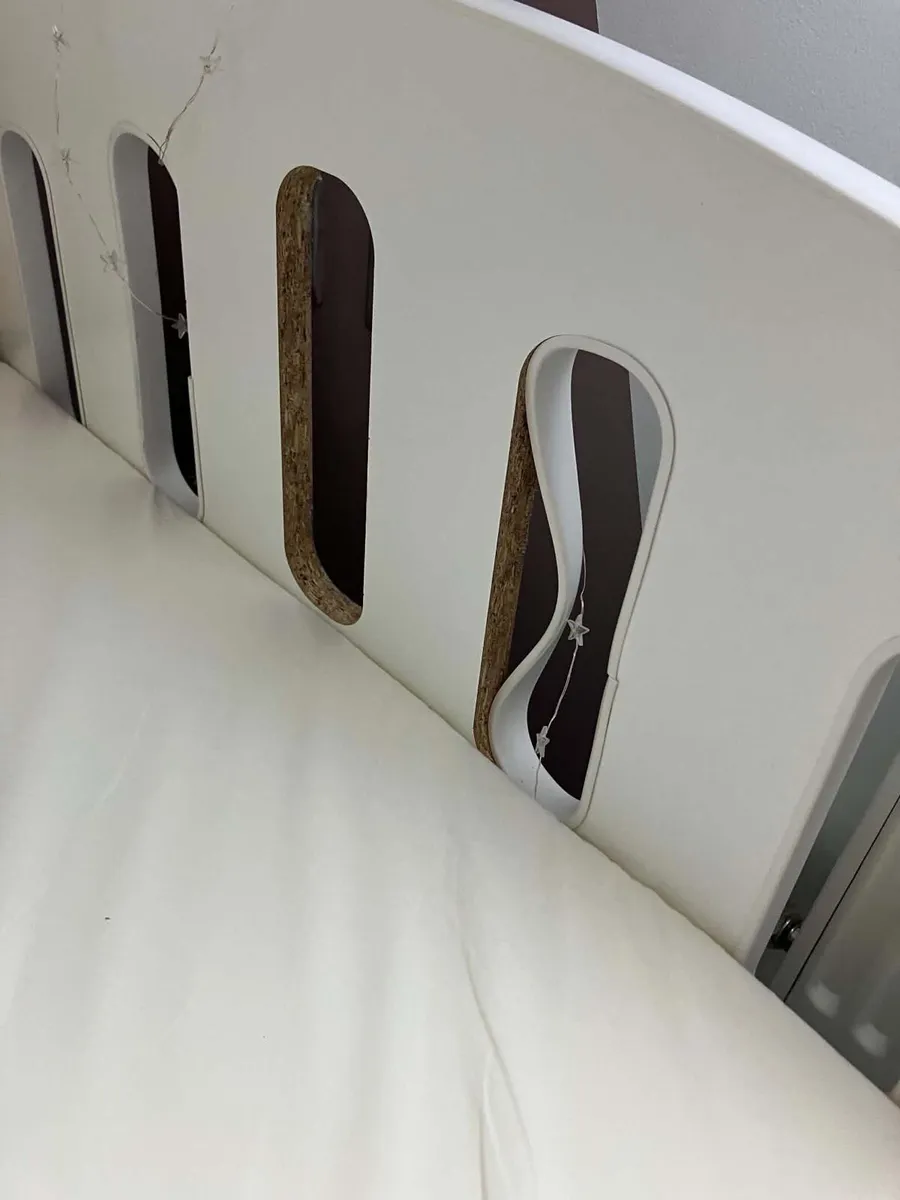 Toddler bed for sale - Image 4