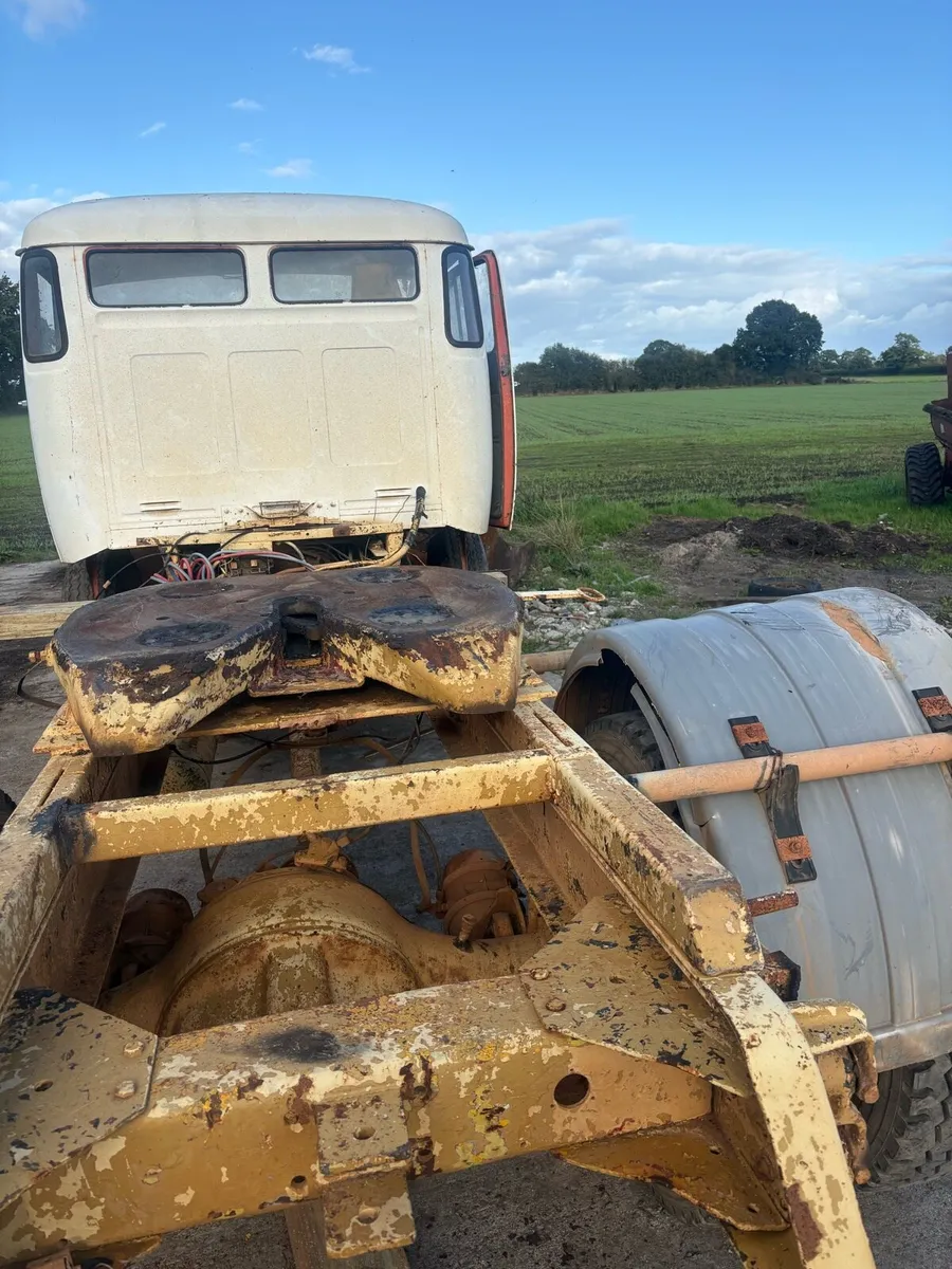 Mercedes 1418 truck - Image 3