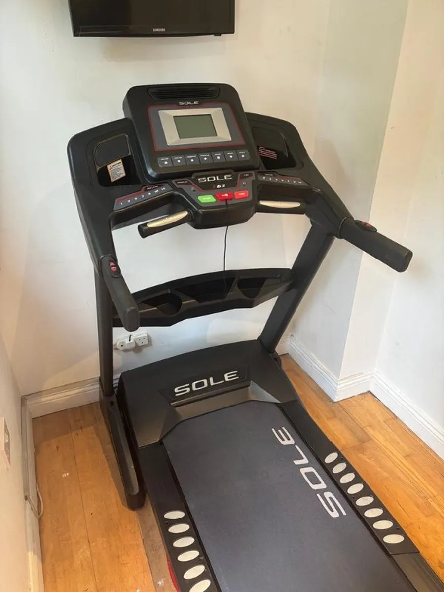 Treadmill - Sole F63 - Image 2