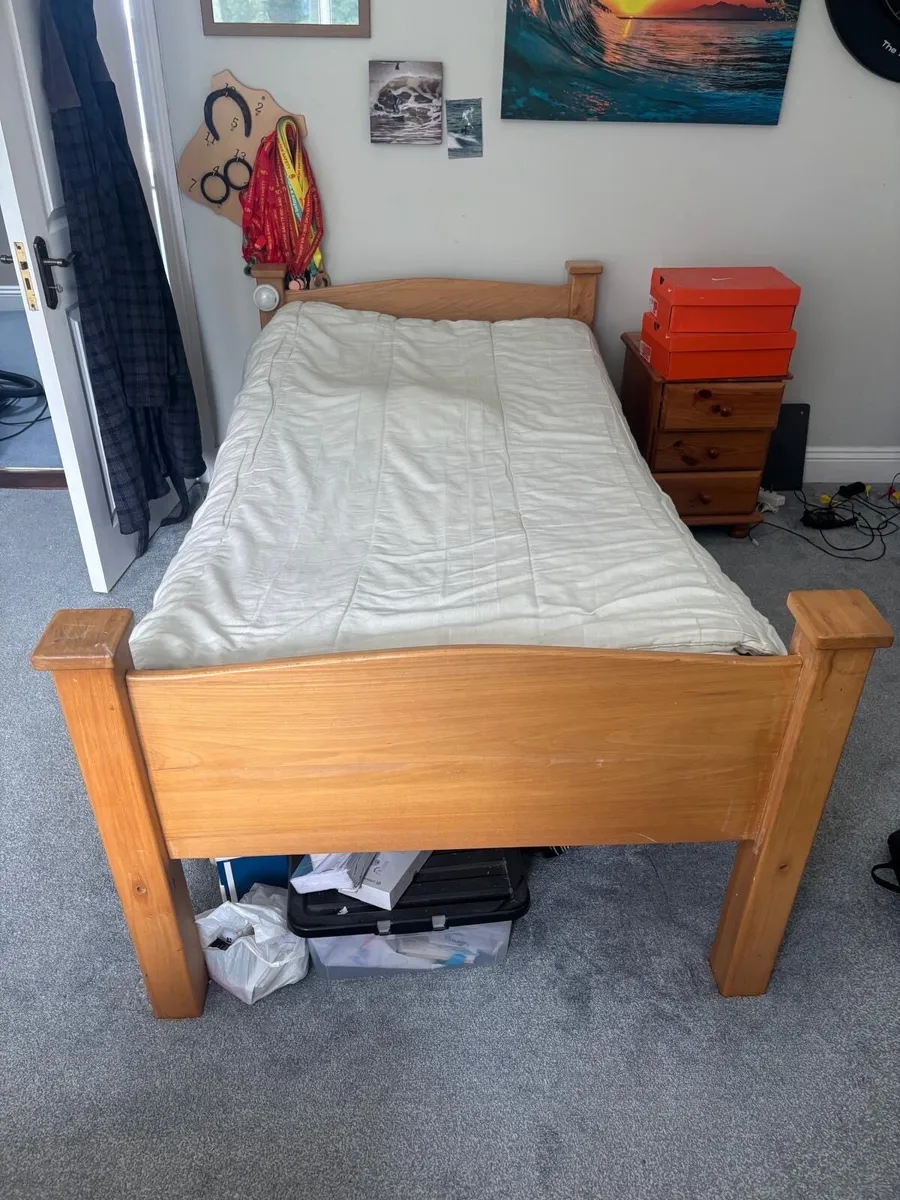 Hand made bed - Image 1