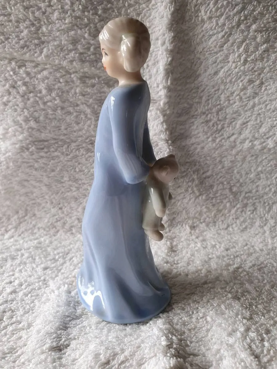 Vintage Porcelain Girl & hidden bear figurine - Image 2