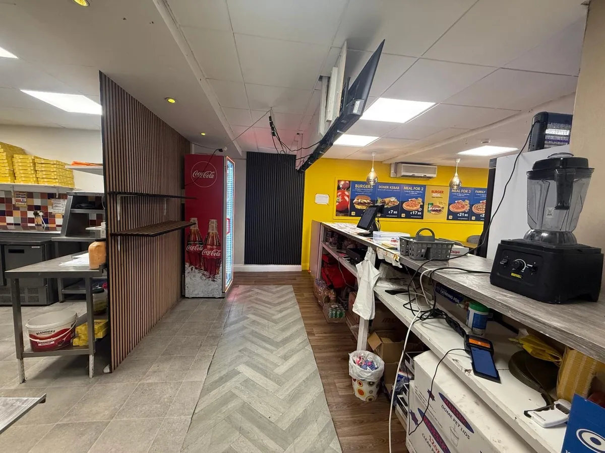 Takeaway restaurant - Image 1
