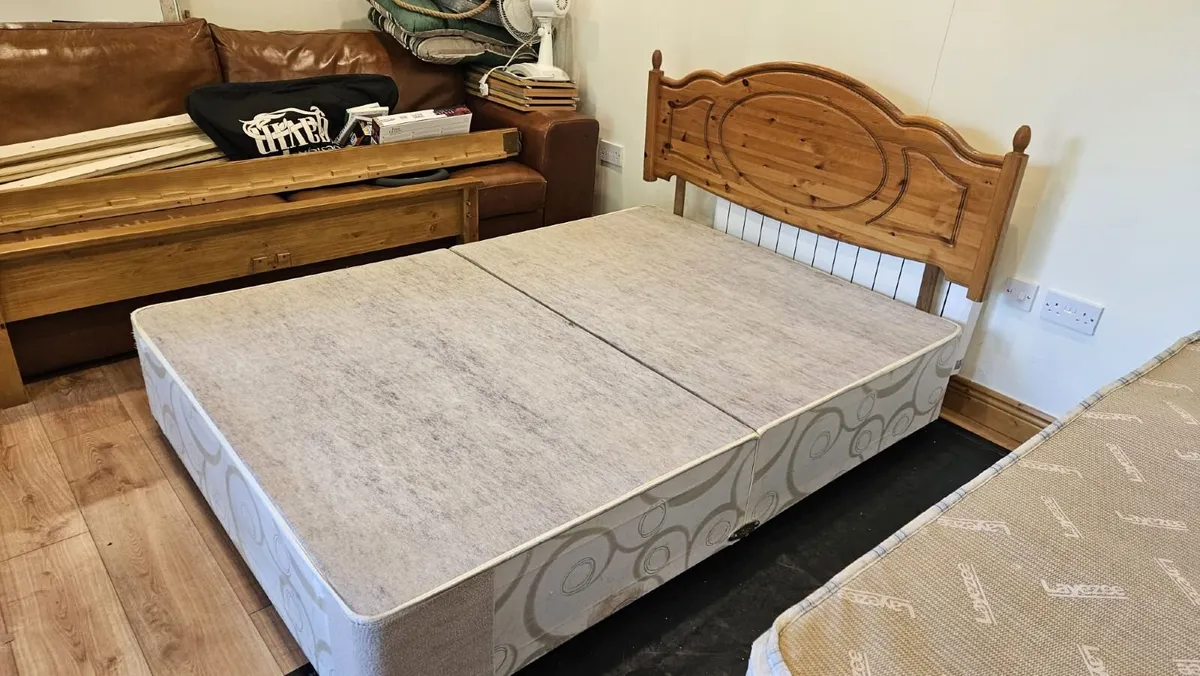 5ft Wooden Frame Bed - Image 3