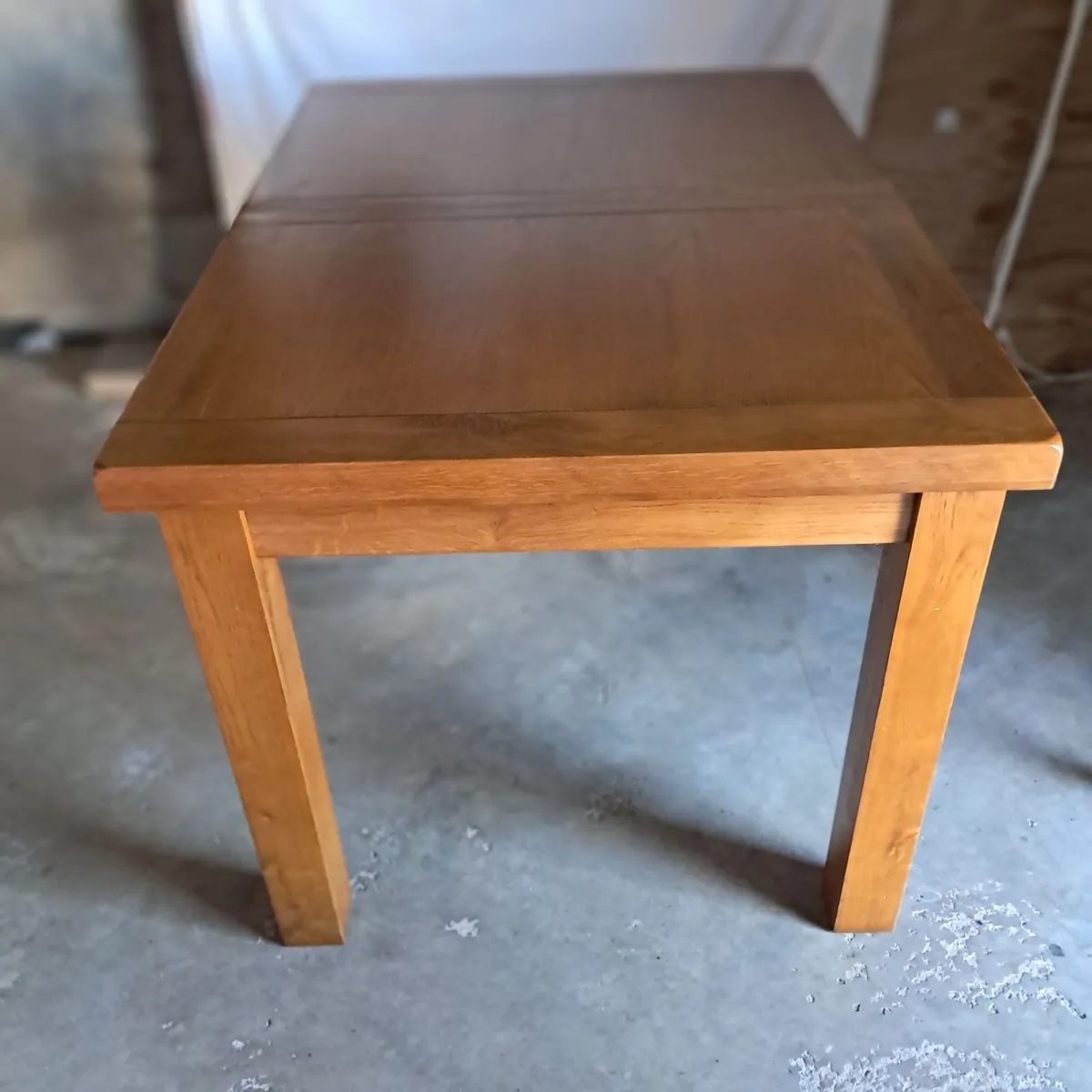 Dining room table