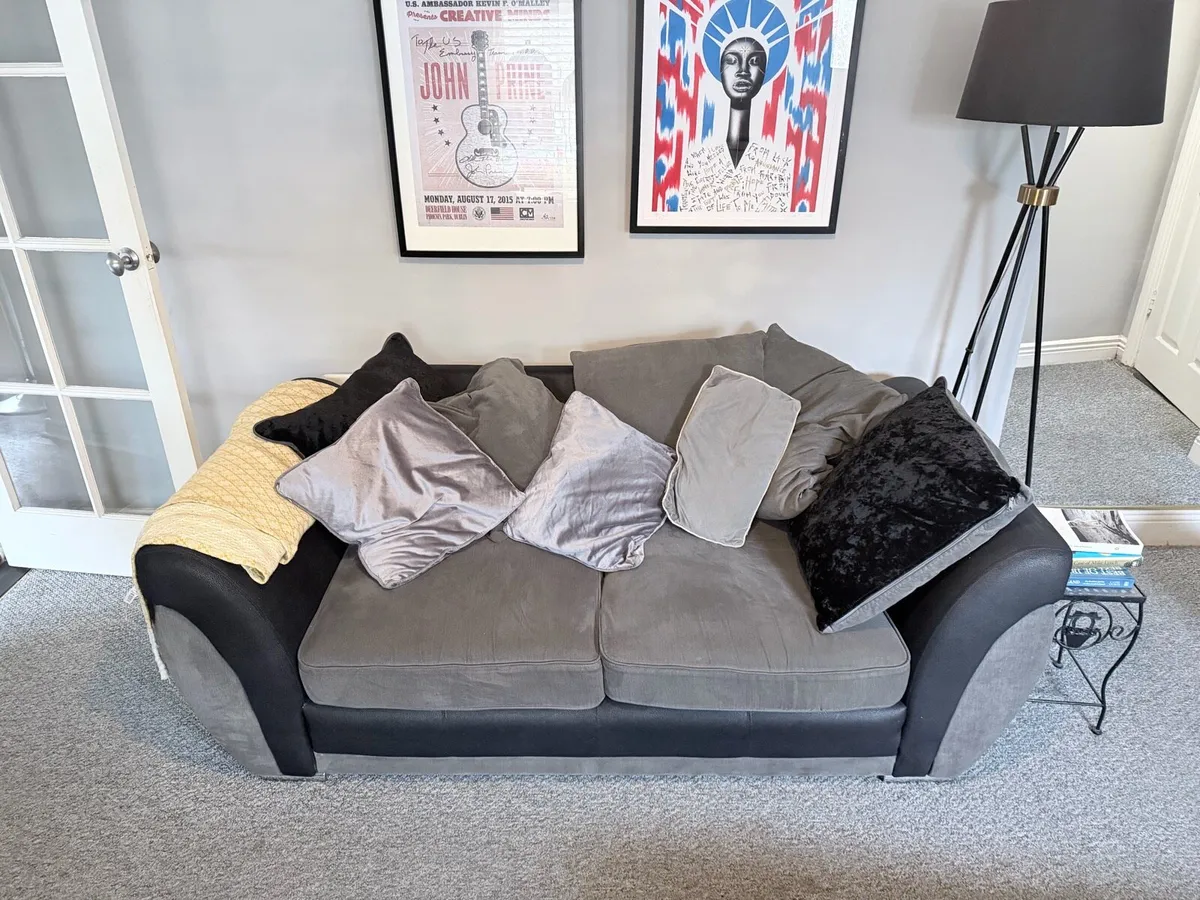 Sofa - Image 3